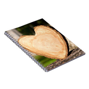Cuaderno corazón de madera
