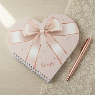 Cuaderno Corazón personalizado de satín rosa pastel