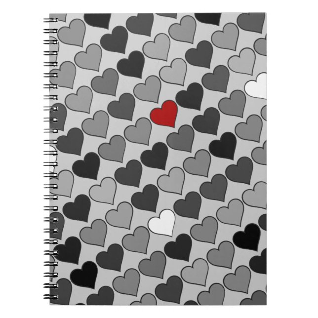 Cuaderno corazón rojo en la multitud (Frente)