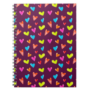Cuaderno Corazones multicolores: Patrón púrpura acuarela.