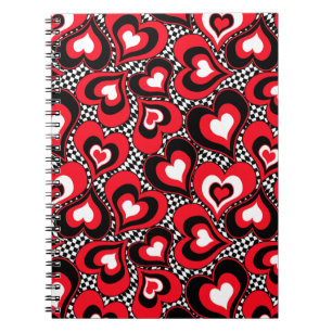 Cuaderno Corazones, negros, rojos y blancos.