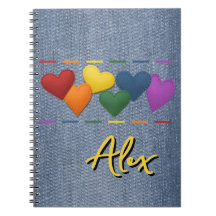Corazones y nombre con puntas arcoiris en denim