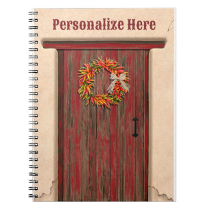 Cuaderno Corona del suroeste de Chile en una puerta de made
