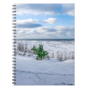 Cuaderno Costa del Mar Báltico cubierta de nieve en inviern