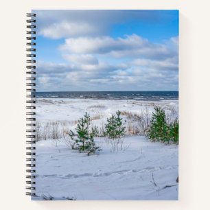 Cuaderno Costa del Mar Báltico cubierta de nieve en inviern