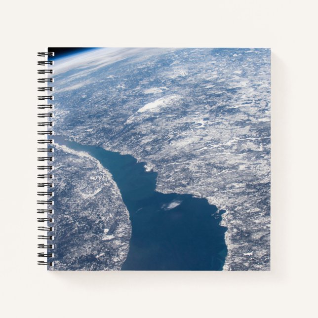 Cuaderno Cráter Manicouagan Y El Río St. Lawrence (Anverso)
