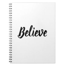 Creer tipografía minimalista blanco y negro
