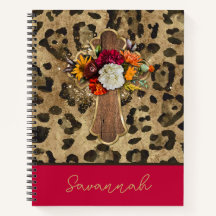 Cruz floral sobre la impresión de leopardo