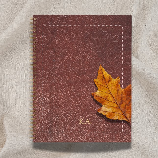 Cuaderno Cuero Cosido y Hoja de Otoño (Subido por el creador)