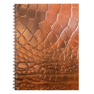 Cuaderno Cuero marrón con un patrón en forma de pellejo