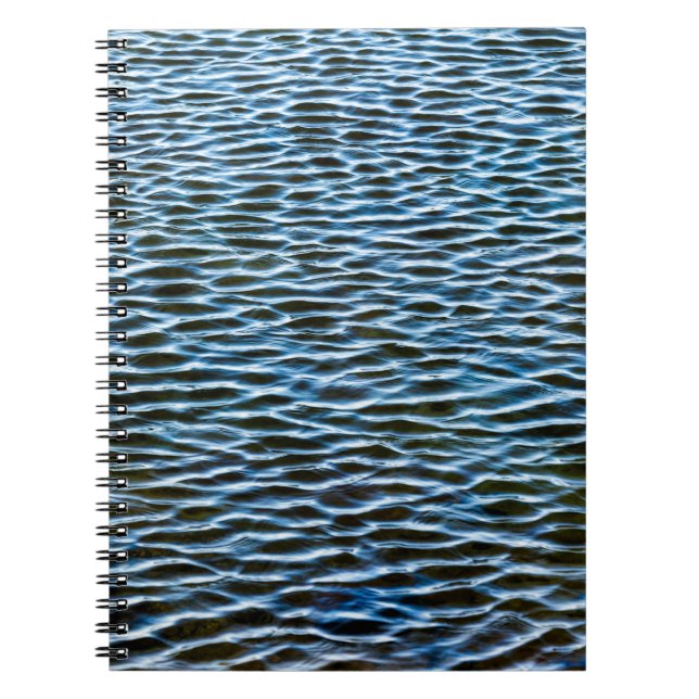 Cuaderno Cuerpo de agua durante el día (Frente)