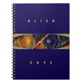 Cuaderno Cueva alienígena - Morado 
