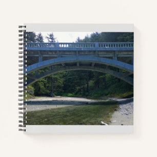 Cuaderno Cummins Creek en el Parque Estatal Neptune, OR
