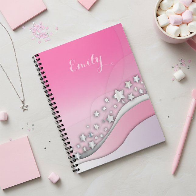 Cuaderno Cute Girly Dreamy Stars de plata en nombre rosa de (Subido por el creador)