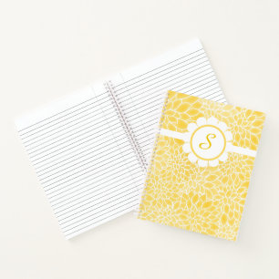 Cuaderno Dalias de color amarillo pastel monograma