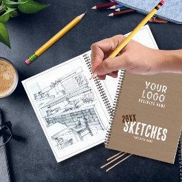 Cuaderno de bocetos de empleado de papel kraft con