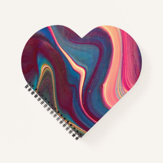 Cuaderno de colores ondulados