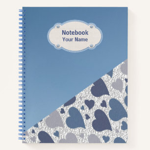 Cuaderno de corazones azules con patrón