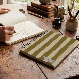 Cuaderno de estudio rayado de mostaza cálida con i