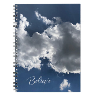 Cuaderno de fotos de espiral de nubes blancas de e