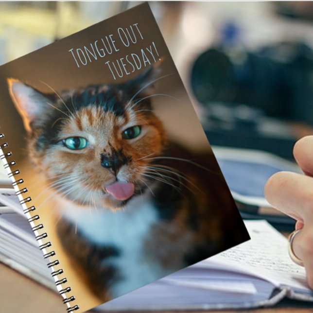 Cuaderno de Gato Calico Travieso con Lengua Fuera (Subido por el creador)