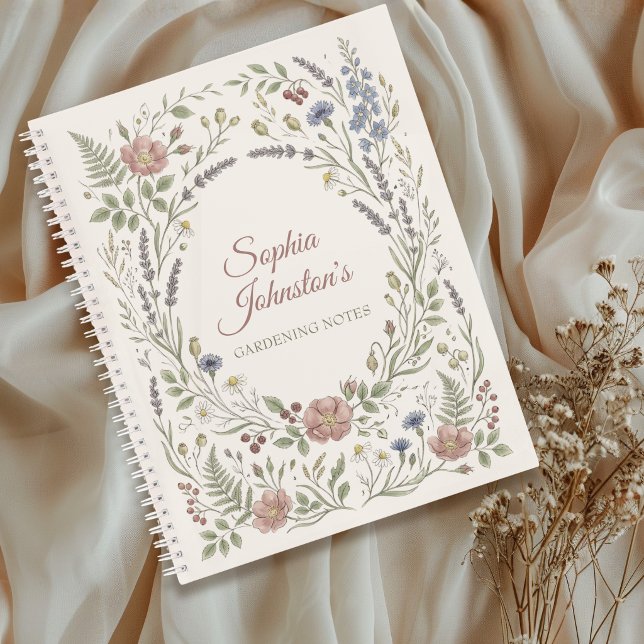 Cuaderno de jardín personalizado (Elegant vintage wildflower journal for gardening notes, personalized with name)
