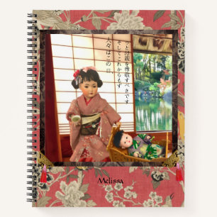 Cuaderno de la muñeca japonesa antigua mamá