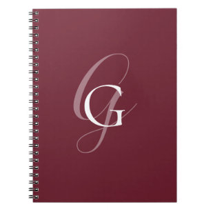 Cuaderno de letras con monograma en escritura borg