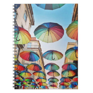 Cuaderno de Lisbon Pink Street y Paraguas Colorido