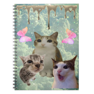 cuaderno de meowl goteando oro