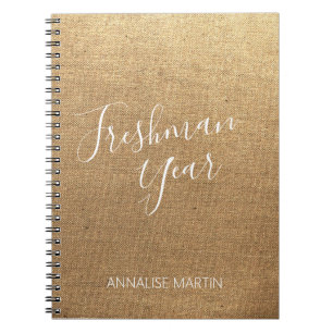 Cuaderno de oro de primer año de secundaria con tu