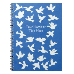 Cuaderno de personalizable de palomas blancas