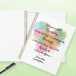 Cuaderno de planeamiento de color de agua de oraci<br><div class="desc">Cree un regalo atento para usted o para otro con este diseño de texto de la oración de serenidad en un cuaderno de planificación de calendario. Creado en una tipografía de escritura elegante sobre un corazón de acuarela digital abstracta pastel.</div>