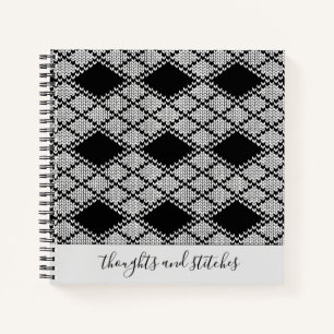 CUADERNO DE PUNTO NEGRO ARGYLE 8.5x8.5 + Texto II