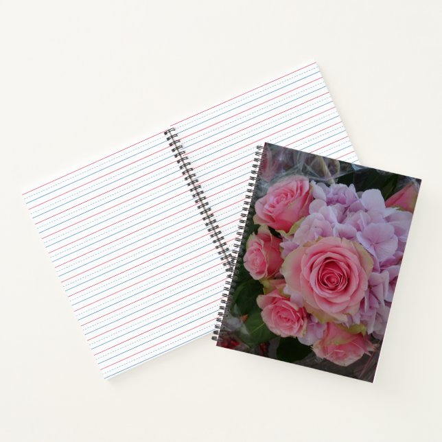 Cuaderno de Rosa Pastel y Flores de Hidrangea (Interior)