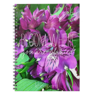 Cuaderno del monograma de la floración