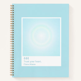 Cuaderno del número del ángel con muestra de aura