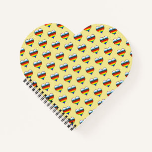 Cuaderno del patrón del corazón del arco iris