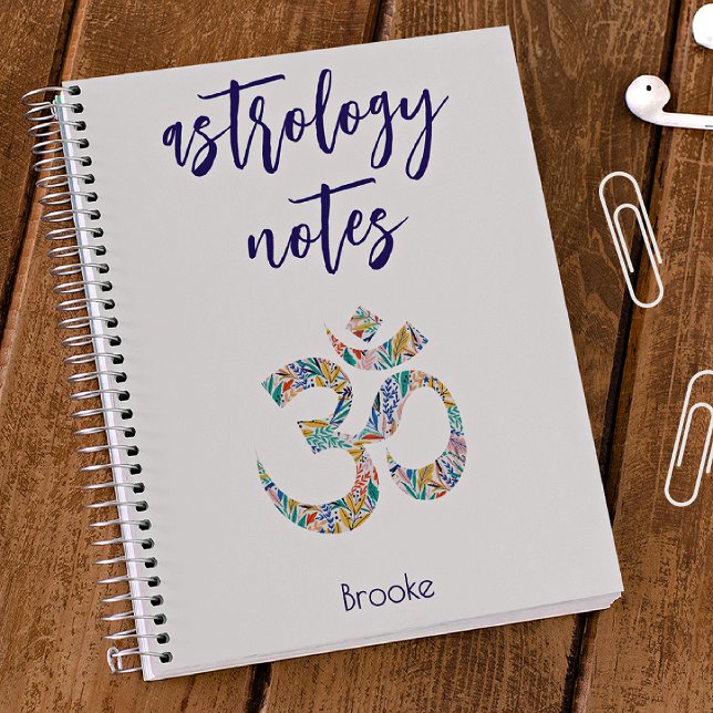 Cuaderno del símbolo Om botánico colorido con nomb (Subido por el creador)