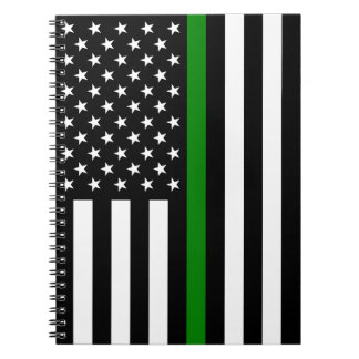 Cuaderno Delgada Línea Verde Ejército y Veteranos Bandera E