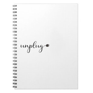 Cuaderno Desconectar con texto de script y enchufe