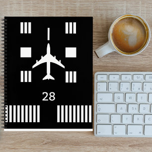 Cuaderno Despegue de avión en pista de aeropuerto, aviación