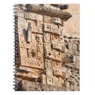 Cuaderno Detalle de la pirámide del mago, Yucatán, Méxic