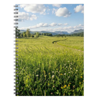 Cuaderno Diario de la Naturaleza del Valle Verde y Montañas