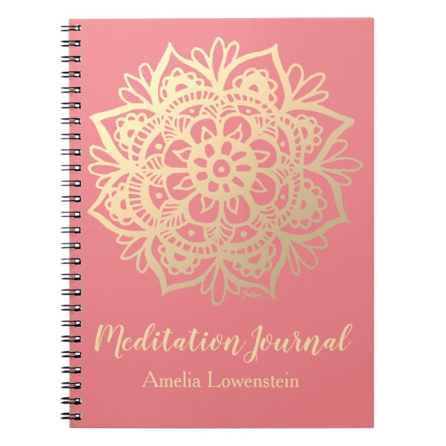 Cuaderno Diario de Meditación de Mandala dorada y rosa (Frente)