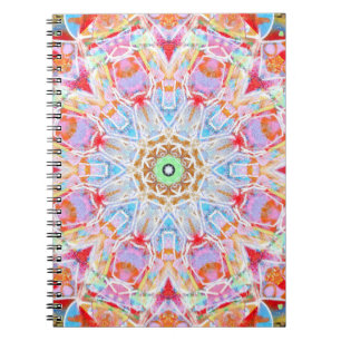 Cuaderno Diario en colores pastel colorido del espacio en
