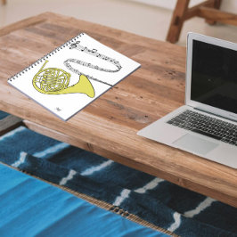 Cuaderno Dibujo e Iniciales Del Personal De Música Swirled