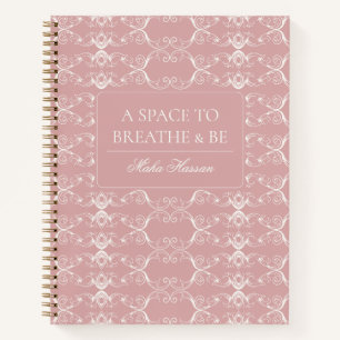 Cuaderno Diseño Curvo en Vector Rosa Polvo con Nombre Perso