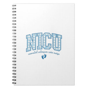 Cuaderno Diseño de camiseta con letras a cuadros y pies de