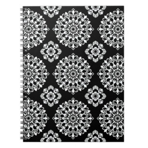 Cuaderno Diseño de Mandala en Blanco y Negro